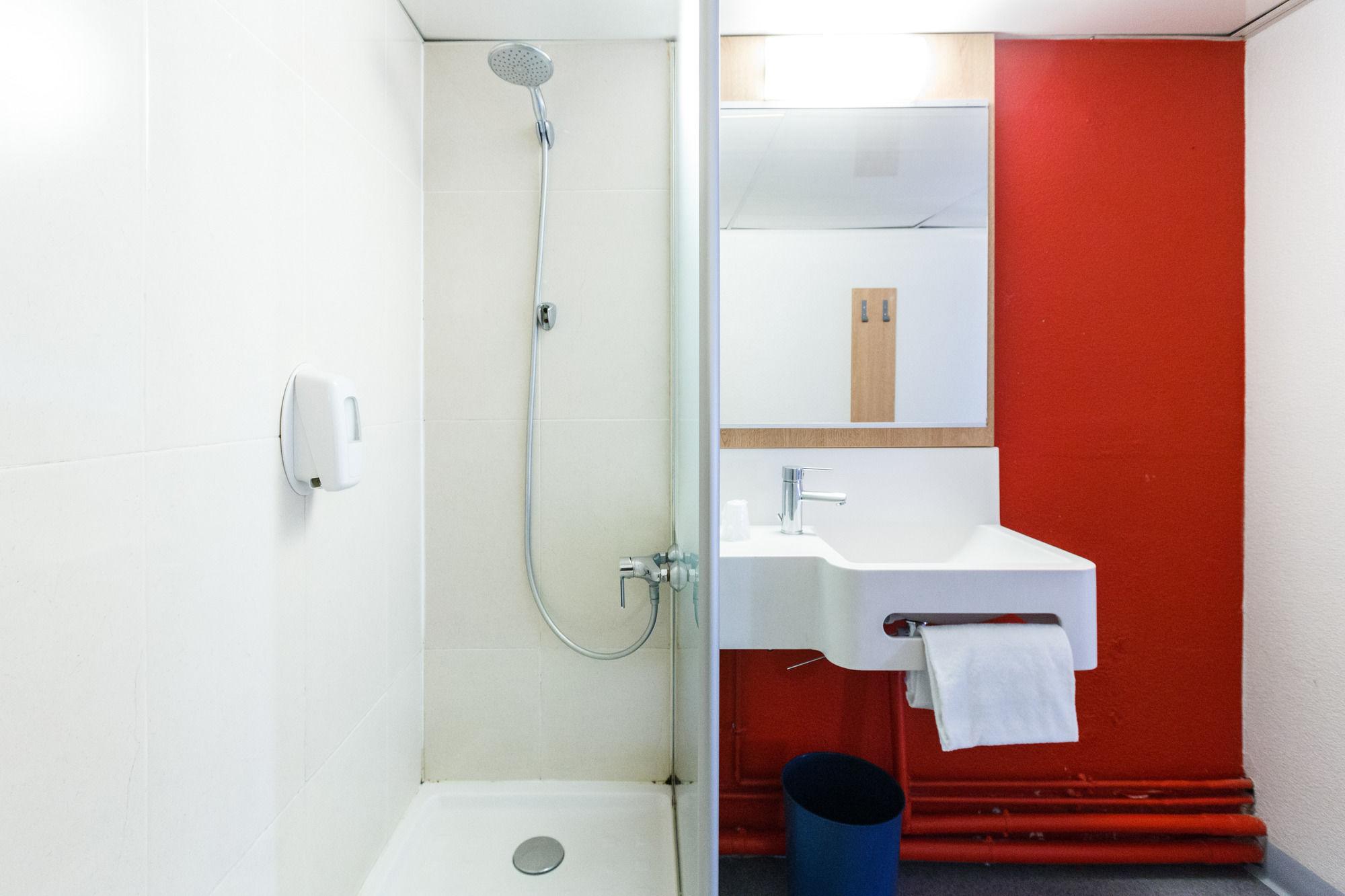 B&B Hotel Orly Rungis Aeroport 2 Etoiles Exterior photo